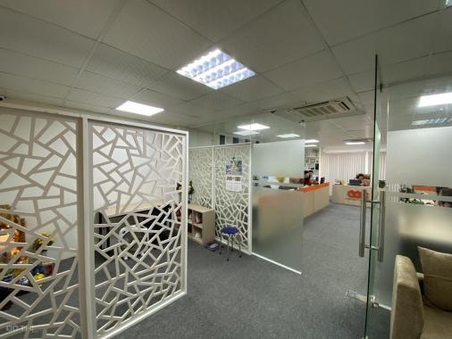 Cho thuê sàn văn phòng 105 m2 tại Nguyễn Xiển, văn phòng đẹp, giá rẻ