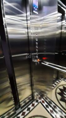 Bán nhà mặt phố Bạch Mai, vỉa hè kinh doanh, thang máy, DT 100m2, MT 5.2m, giá 32,4 tỷ