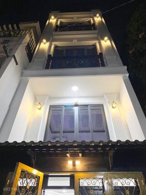 Nhà 2MT HXH Nguyễn Đình Chính, nhà mới 3 lầu, 4 phòng giá: 6.3 tỷ