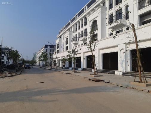 Shophouse đối diện khu biệt thự cao cấp gần trung tâm thương mại dự án Làng Việt Kiều quốc tế