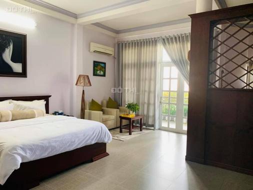 Nhà MT Huỳnh Văn Bánh, PN, 140m2, 5 tầng, 30 tỷ