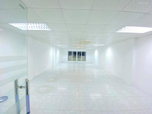 Cho thuê sàn văn phòng tại Nguyễn Xiển, 110 triệu/tháng/tầng
