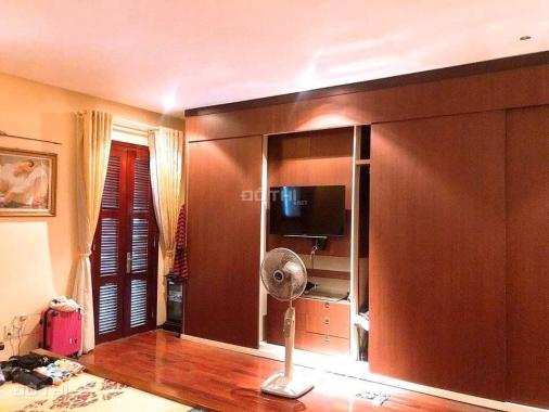 Bán gấp nhà ngõ chợ Khâm Thiên, 30m ra ô tô, ngõ 3 gác tránh, DT 67.6m2 x 4T, giá 5.4 tỷ