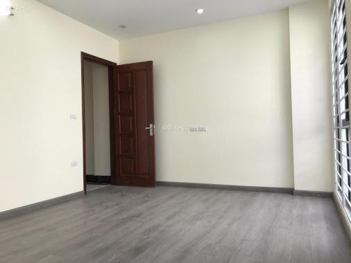 Bán nhà phân lô Đầm Trấu, Hai Bà Trưng, 50m2x5T, giá 5,5 tỷ ô tô vào nhà