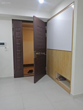Cho thuê gấp căn hộ (Cosmocity) BigC 99 Nguyễn Thị Thập Q7, 82m2, 2PN, 2wc, nội thất 9.5tr/th