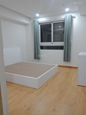 Cho thuê gấp căn hộ (Cosmocity) BigC 99 Nguyễn Thị Thập Q7, 82m2, 2PN, 2wc, nội thất 9.5tr/th