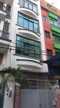 Nhà cho thuê bên Nguyễn Thị Minh Khai, Q. 1, DT: 3.6x16m, 4 lầu st giá thuê 46,748 triệu/tháng