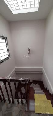 Bán nhà đẹp Võng Thị, thang máy, kinh doanh, công ty, apartmen 7.5 tỷ
