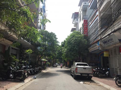 Cho thuê VP, MBKD Hoàng Quốc Việt, 70m2, MT 12m, full kính, có hầm giá 10 tr/th