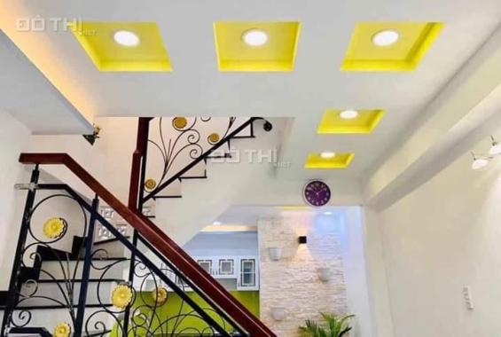 Nhà MT Lê Văn Sỹ, Phường 2, 1 trệt 3 lầu, giá 16 tỷ, 80m2