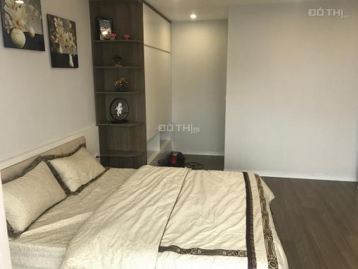 Cho thuê căn hộ tòa Chelsea Park Trung Kính, căn góc 3 phòng ngủ tầng trung view bể bơi full đồ