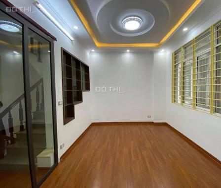 Bán gấp nhà ngõ 211 Khương Trung, view Đầm Hồng, 52m2 x 4 tầng 3.5 tỷ. 0913311930