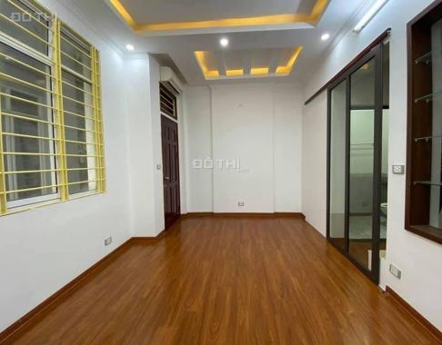 Bán gấp nhà ngõ 211 Khương Trung, view Đầm Hồng, 52m2 x 4 tầng 3.5 tỷ. 0913311930