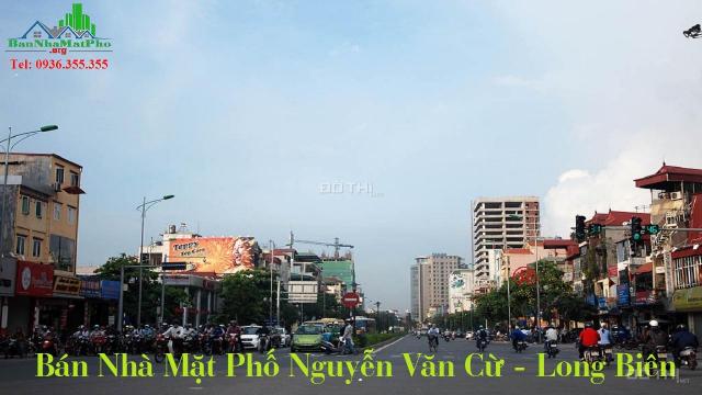 CC gửi bán căn nhà mặt đường Nguyễn Văn Cừ, Hà Nội, 370m2, MT 11m, 3 tầng, lô đầu hồi, giá tốt