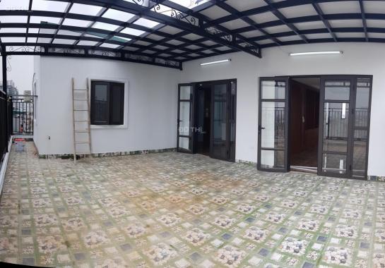 (Chính chủ) cho thuê căn penthouse 120 m2 - Cuối ngõ 300 Nguyễn Xiển