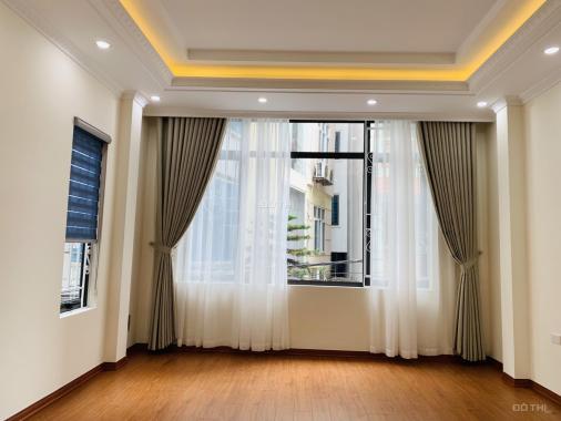 Bán nhà lô góc gần Cầu Đen chợ Hà Đông 46m2 ô tô vào nhà;, giá 5.29 tỷ. LH 0984352158