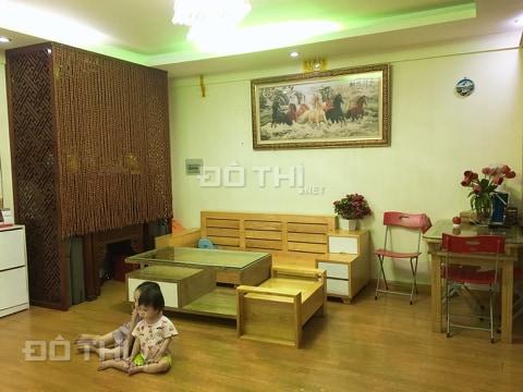 Gia đình cần nhượng lại căn hộ chung cư X2 Bắc Linh Đàm, Hoàng Mai 80m2, giá 1.7 tỷ. LH: 0842063837
