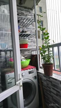 Chính chủ cần bán gấp căn hộ 72m2 HH Linh Đàm, giá 950tr. LH 0982151523