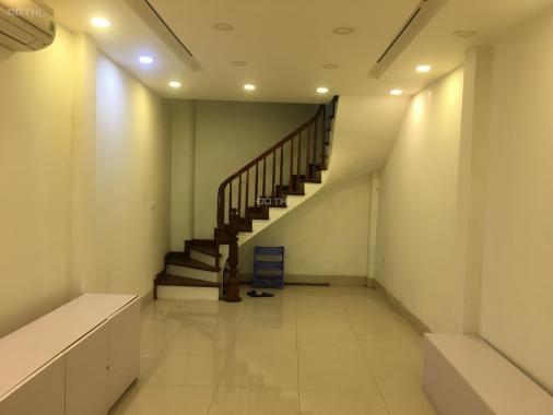 Đẹp, thuận tiện, giá siêu ưu đãi, cho thuê mặt bằng tầng 2, 30m2, số 32 ngõ Thịnh Quang, Tây Sơn