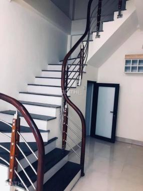 Bán nhà PL Bát Khối, Long Biên, 37m2, MT 4m, 5T mới xây, 3 thoáng, ô tô vào nhà. Giá chỉ 3.9 tỷ