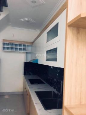 Bán nhà PL Bát Khối, Long Biên, 37m2, MT 4m, 5T mới xây, 3 thoáng, ô tô vào nhà. Giá chỉ 3.9 tỷ