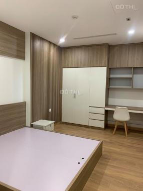 Cần cho thuê căn hộ cao cấp Hinode City với S: 80m2, đầy đủ nội thất thiết bị điện tử, chỉ việc ở