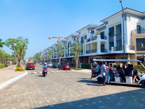 Bán nhà phố Verosa Khang Điền Quận 9 6x17m, 4 tầng tặng gói nội thất 1 tỷ