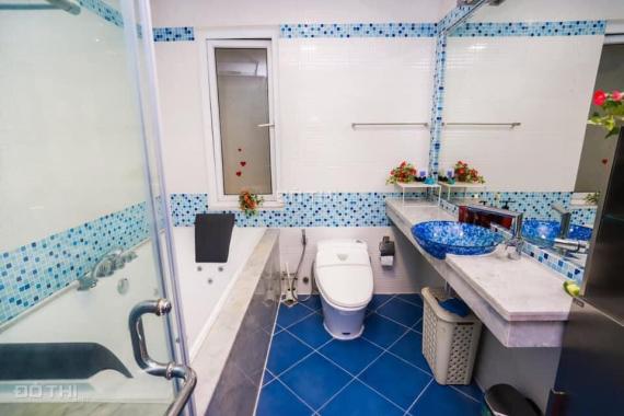 Kinh doanh - Ô tô vào nhà - Homestay, Hoàng Hoa Thám, DT: 50m2*5 tầng, MT: 4,5m. Giá: 10.5 tỷ