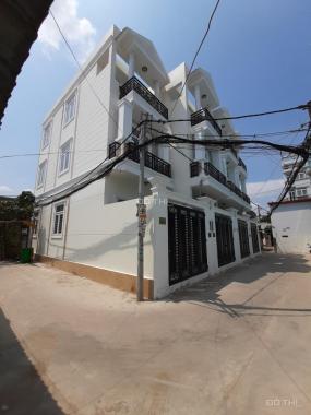 Góc 2 mặt tiền đường 16 Phạm Văn Đồng, khu vip gần sông, vay 70% TL giá tốt trong tháng