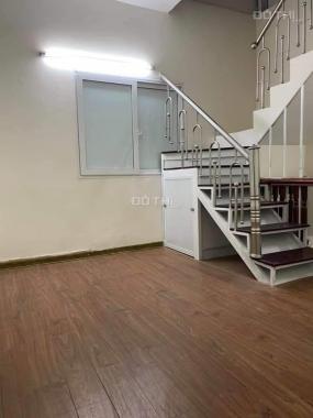 Bán nhà phố 8/3, lô góc, ô tô, 20m2 x 3T, giá 1 tỷ 620 tr