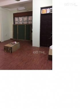 Cho thuê nhà ngõ 5, Phạm Văn Đồng 30m2 x 3 tầng cho hộ gia đình và người đi làm