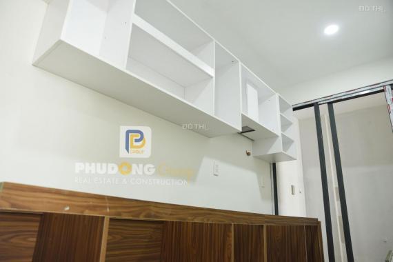 Chính chủ bán gấp căn góc căn hộ Phú Đông Premier, 65m2, tầng cao view đẹp, giá 1.95 tỷ bao thuế