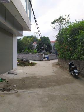 Nhà 3 tầng, 3 ngủ mới xây đường Việt Bắc, Thái Nguyên, DT 80m2, giá 2.1 tỷ