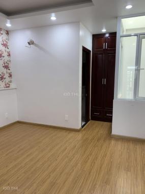 Bán rẻ nhà 2 lầu đúc ST KDC 22 đường Số 22 phường Linh Đông, sổ hồng riêng