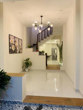 Nhà mới cực đẹp trệt lầu giá rẻ hẻm xe hơi đường 22 phường Linh Đông