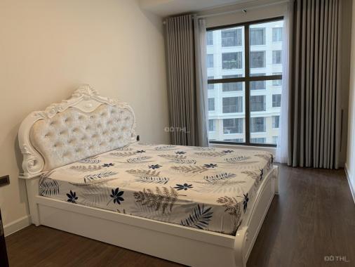 Bán lỗ căn hộ Saigon Royal 81m2, full nội thất, giá bán 5.6 tỷ, LH 0899466699