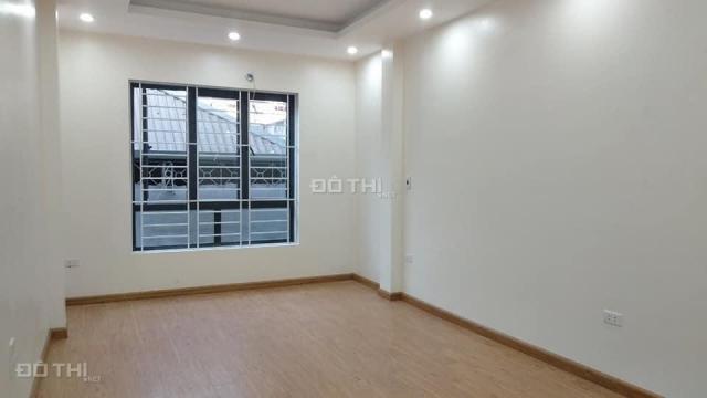 Siêu phẩm Xuân Đỉnh, 5 tầng, 35 m2, bãi ô tô sát nhà. Ngõ 3m