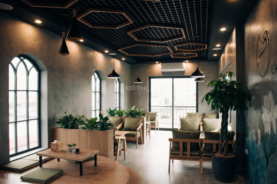Bán nhà mặt phố quận Hà Đông, mặt tiền 8m, giá hơn 100 triệu/m2, hiện kinh doanh nhà hàng