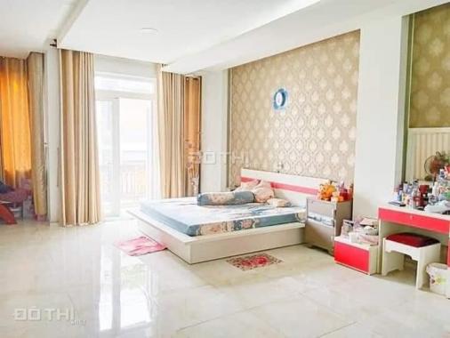 Bán nhà biệt thự Nguyễn Trọng Tuyển, Phường 10, 6 tầng, chỉ 13.7 tỷ. 0903020838