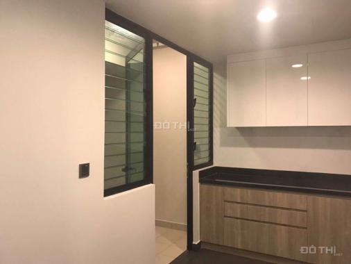 Cần bán căn hộ 2 PN hoàn thiện cơ bản, hướng Đông Nam, view hồ bơi giá 4.8 tỷ. LH: 0909755794