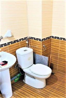 Căn nhà hiếm đẹp phố Tôn Thất Tùng, cách ô tô 15m, 32m2 x 6T, MT 5.5m, phòng khám, giá 4.xx tỷ