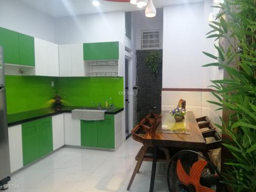 Bán nhà ngã tư Bảy Hiền, đường Lạc Long Quân, DTSD: 30m2, giá chỉ 1.46 tỷ, LH: 0914648319