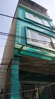 Bán nhà Nguyễn Văn Cừ sát phố tặng nội thất xịn, DT 58m2, giá 4.1 tỷ