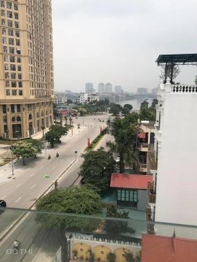 Bán gấp nhà 8 tầng mặt phố Nguyễn Hoàng Tôn, vị trí đẹp nhất phố, 143m2 giá 39,5 tỷ