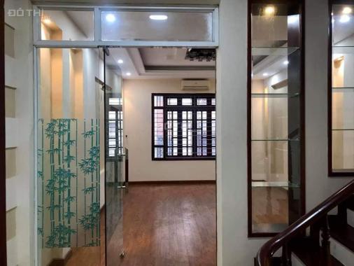 Bán nhà đẹp phố Nguyễn Ngọc Nại quận Thanh Xuân, đỗ cửa, DT 45m2, giá 4.3 tỷ