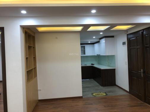 Chung cư M2 Nguyễn Chí Thanh 90m2 đồ cơ bản nhà cực đẹp 10tr/ tháng - 0903279587