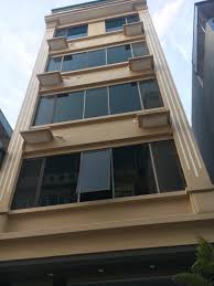 Tòa nhà văn phòng trung tâm Đống Đa, gần Ba Đình, 3 mặt thoáng, thang máy, kinh doanh
