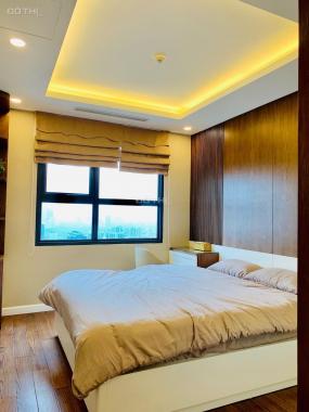 Cho thuê căn hộ Luxury Vinhomes D'Capitale, 2 phòng ngủ view hồ full đồ 13 triệu/tháng. 0337888108