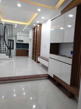 Hiếm nhà Tây Sơn 5 tầng, 38m2, giá chỉ 3,7 tỷ