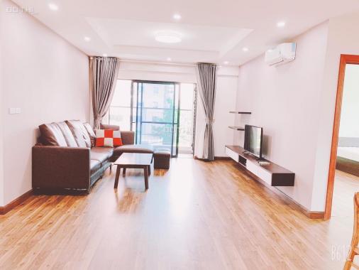 Chủ nhà chuyển đi nơi khác cần bán gấp căn hộ 130m2, 3PN cửa hướng Đông Goldmark City